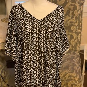 Black and white blouse/top- size 3x